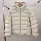 Damen kurz geschnittene Thermo-Steppjacke mit Kapuze und Reißverschlusstaschen – Offwhite