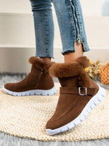 Damen nan gefütterte Kurzstiefel mit Kunstfellbesatz, Velourslederoptik, seitlichem Reißverschluss, dekorativer Metallschnalle und profilierter Lightweight-Sohle Drune – Tiefbraun