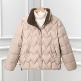 Damen kurze Steppjacke mit Bogensteppung und Druckknopfblende – Khaki