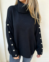 Mara | Damen Oversized Langarm-Turtleneck-Pullover mit Knöpfen – Schwarz
