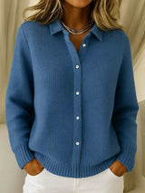 AVORA | KLASSISCHE, WEICHE STRICKJACKE – Dunkelblau