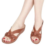 Damen Bequeme Fußbett Sandalen Mit Blumen Design – Orthopädischer Sommerkomfort – Dunkelbraun