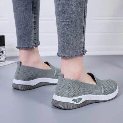 OrthoFit – Atmungsaktive Orthopädische Komfortsneaker (1+1 GRATIS)