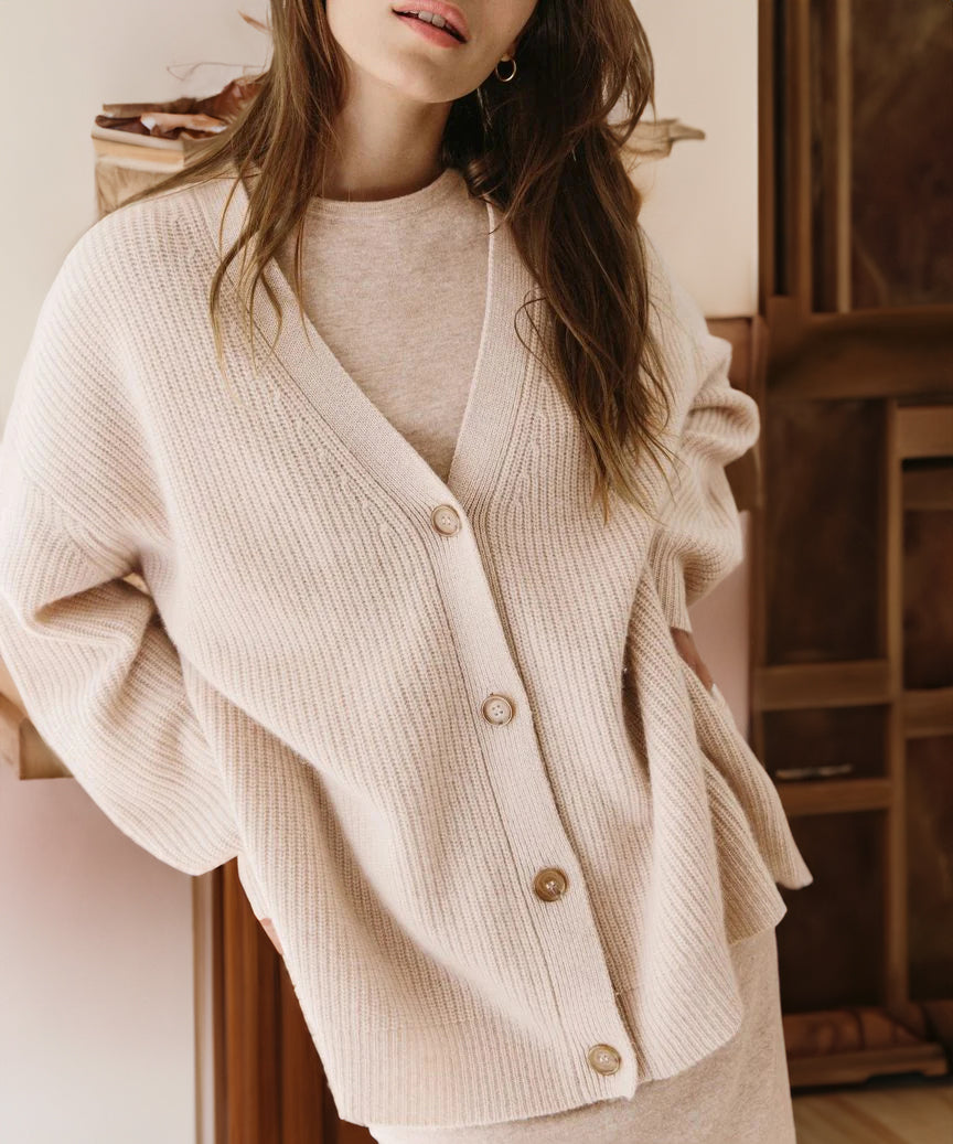 Oversized Strickjacke mit Knopfdetails für Gemütlichkeit