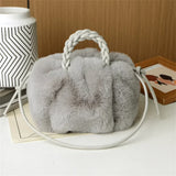 Jana | Schultertasche Damen dekorativ und weich – Grau