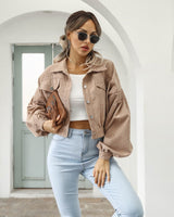 Sofia | Damen Cropped Jacke mit Taschen und Knöpfen – Khaki