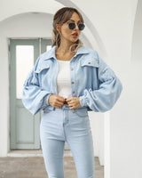 Sofia | Damen Cropped Jacke mit Taschen und Knöpfen – Himmelblau