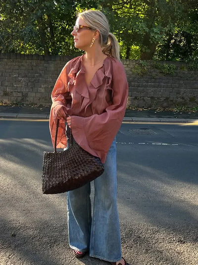 Transparente Volantbluse in Braun – Feminin, Elegant & Ausdrucksstark