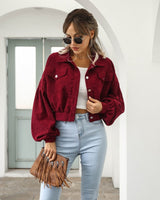 Sofia | Damen Cropped Jacke mit Taschen und Knöpfen – Burgunder