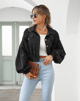 Sofia | Damen Cropped Jacke mit Taschen und Knöpfen – Schwarz