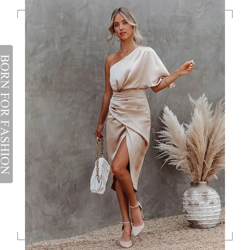 Gerda - Sinnliches Partykleid mit seidigem Glanz für Damen