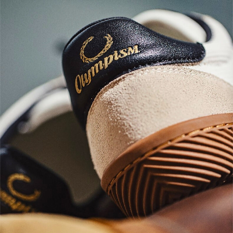 Sneakers – Sport – Schwarz und Weiß – Schnürschuhe – Herrenschuhe