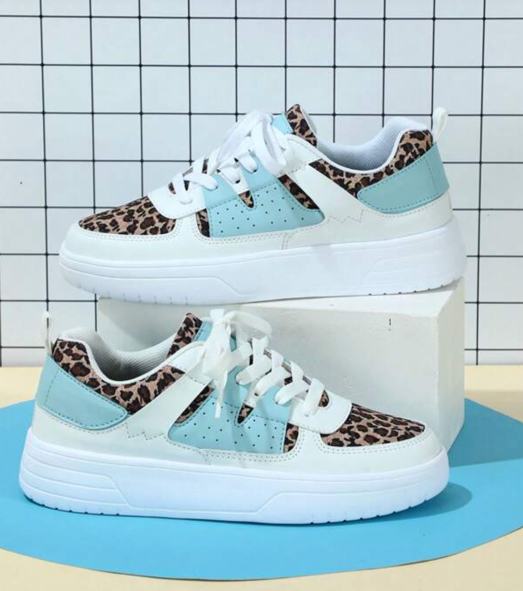 Sophie – Modische Soft Sneaks Sneaker für Damen mit Leopardenmuster und aufregenden Prints