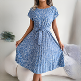 Sommerkleid Damen | Plissiertes Midi mit Bindegürtel & Blumenmuster – Blau