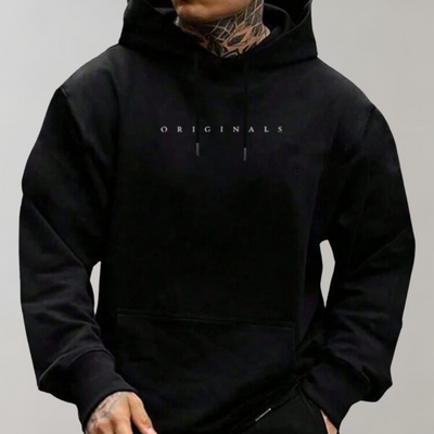 Übergroßer Hoodie im minimalistischen Stil