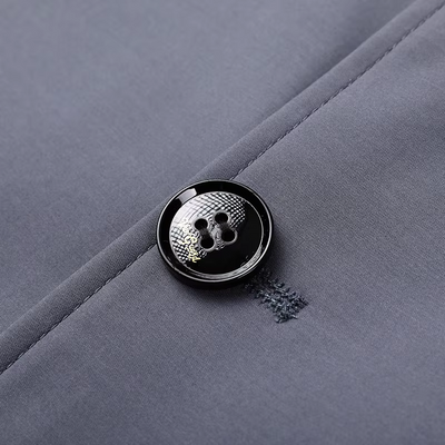 Eleganter Herren Trenchcoat – Klassischer Mantel mit Schulterdetails