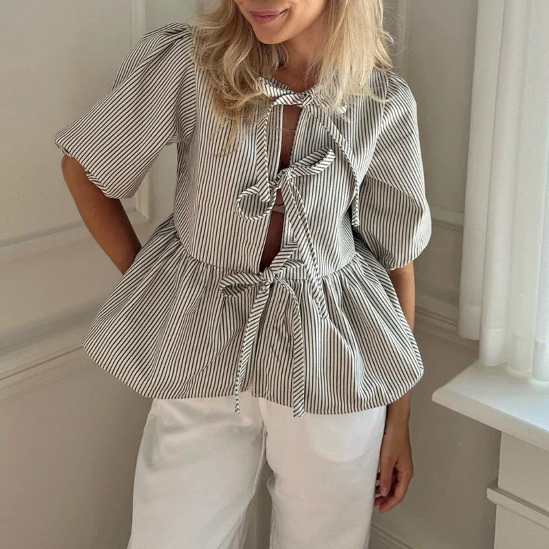 Brunelle® | Vintage gestreifte Bluse mit Schleife