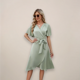 Britta | Damen Midi-Wickelkleid mit Frontknoten – Salbeigrün