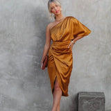 Lilian | Damen One-Shoulder-Minikleid im Wickelstil – Gold
