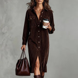 Damen-Midi-Kleid aus Cord mit Knopfleiste und Brusttaschen – Dunkelbraun