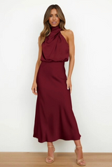 Doris | Damen Schickes Neckholder Abendkleid – Burgunderrot