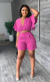 Zweiteiliges Sommeroutfit Damen | Crop-Top mit Rüschen & High-Waist-Shorts – Rosa