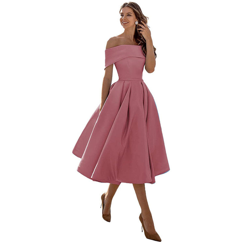 Elegantes schulterfreies Abendkleid