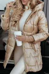 Aldvika | Damen Steppjacke Lang mit Kapuze – Beige