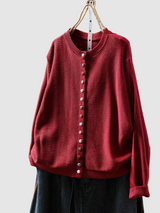 Almhild | Damen Strickjacke mit Knöpfen Rundhals – Rot