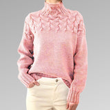 Almonde | Damen Zopfmuster Strickpullover mit Rollkragen – Rosa