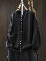 Almvik | Damen Strickjacke mit bunten Knöpfen – Schwarz