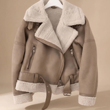 Aurea | Damen Winterjacke mit Gürtel und Teddy Details – Schwarz
