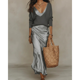 Aurelia | Damen Langarm Maxikleid mit Pullover und Satin Rock – Grau