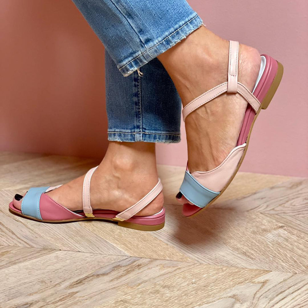 Ellela  | Asymmetrische rosa Sandalen mit Farbblöcken