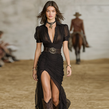 Maxikleid für Damen aus Chiffon mit Falten, kurzen Ärmeln und Gürtel – Schwarz