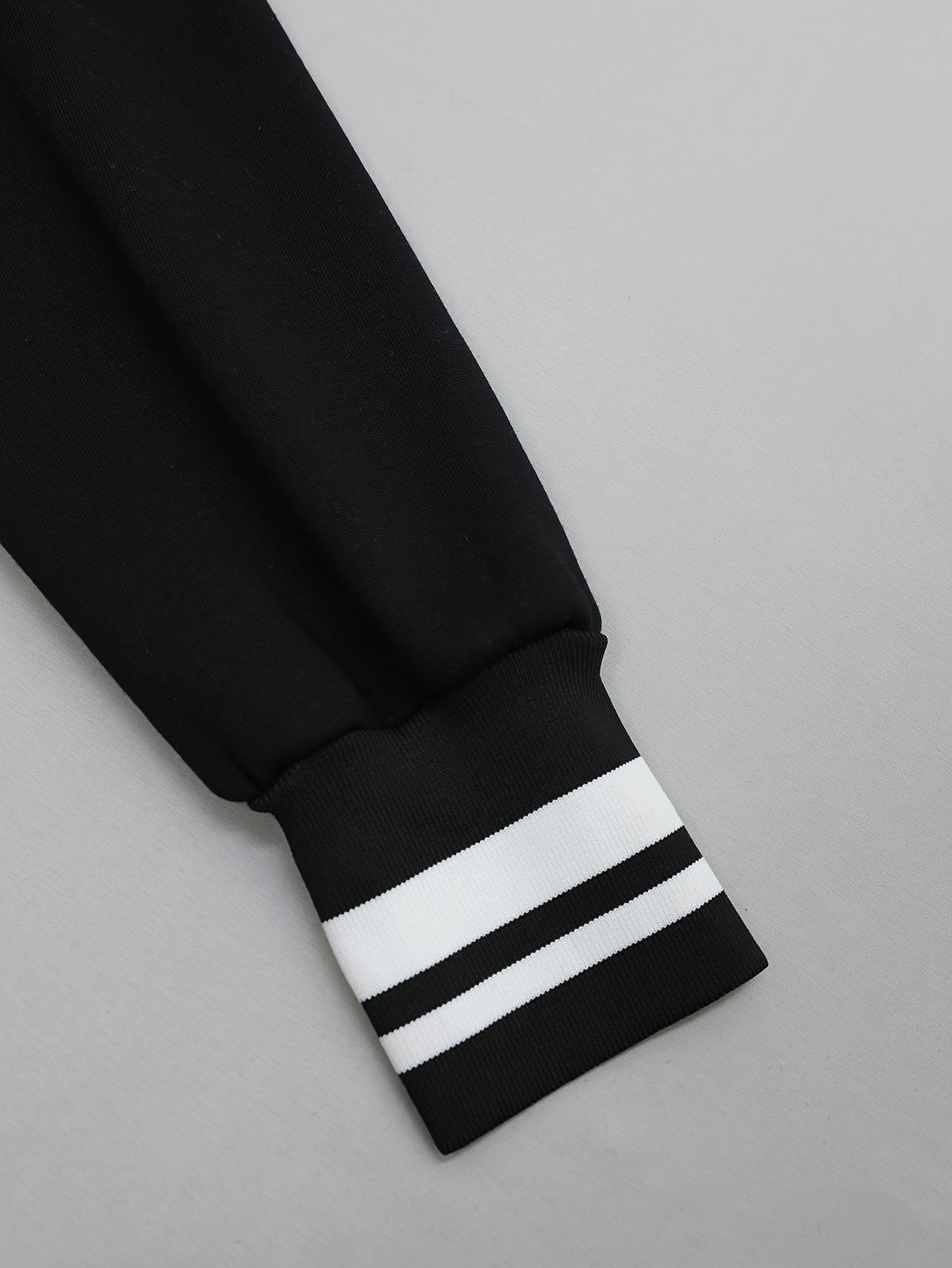 Nicola – Langärmelige Jacke Mit Seitentaschen