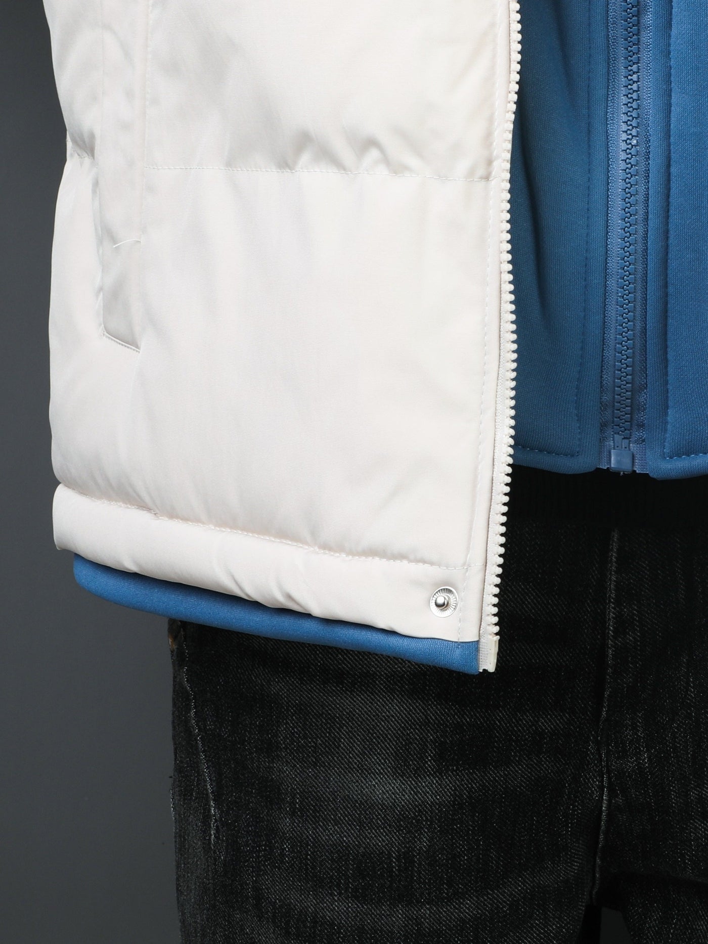 Lässiger Baumwoll-Steppmantel mit Kapuze für Herren | Ideal für den Winter