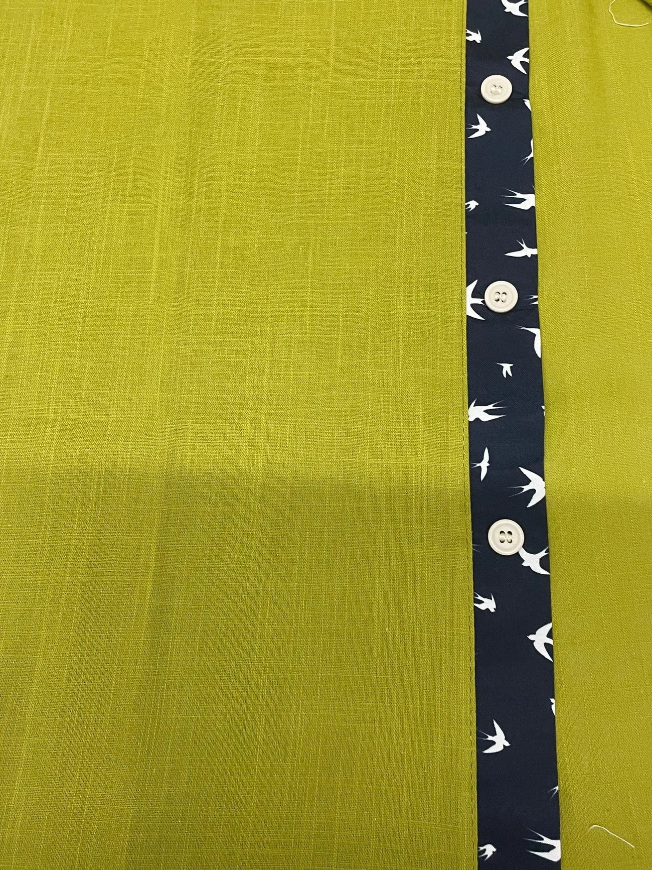 Trofim – Elegantes Niedliches Hemd Mit Vogel Drucken