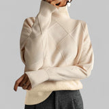 Susanne | Rollkragen Locker Geschnittener Pullover für Damen – Beige