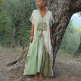 Carivienne - Vintage-Maxikleid mit Baum-Print – Grün
