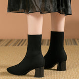 Kindra | Damen Strick-Stiefelette mit Blockabsatz und eckiger Zehenform – Schwarz