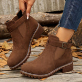 Nerida | Damen Chelsea-Stiefeletten mit Blockabsatz und Schnallenriemen – Karamellbraun