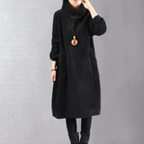 Kordula | Damen Rollkragen Strickkleid Midi Winterkleid – Schwarz