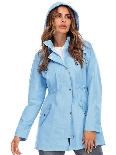 Stylische Mittellange Blaue Regenjacke mit Reissverschluss und Kapuze für Damen | Ideal für den Winter