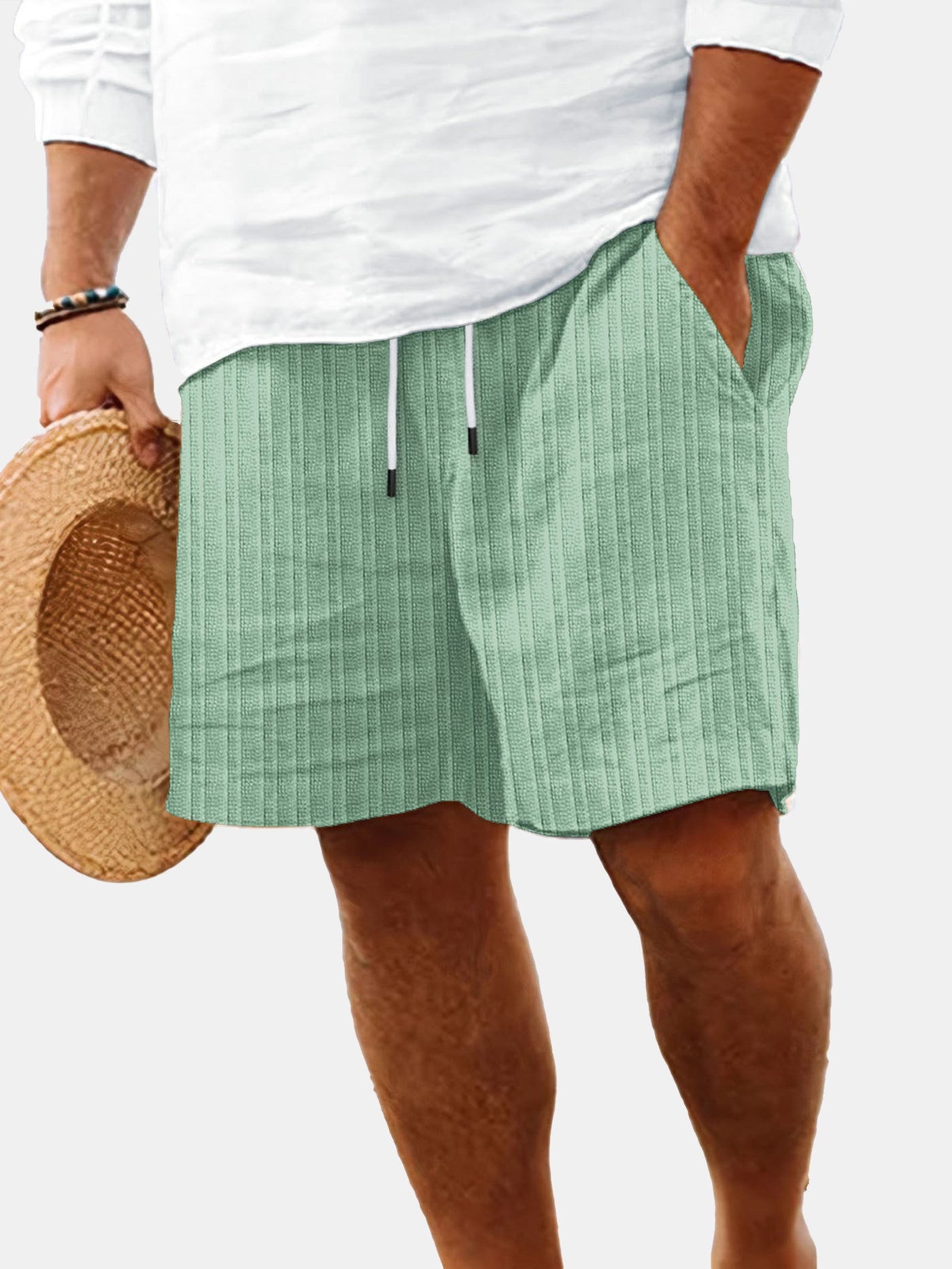 VALE Striped Swim Shorts with Vertical Pattern – Lightweight, Airy & Stylish