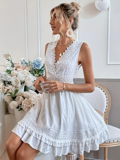 Éliane | Spitzenbesetztes ärmelloses Minikleid