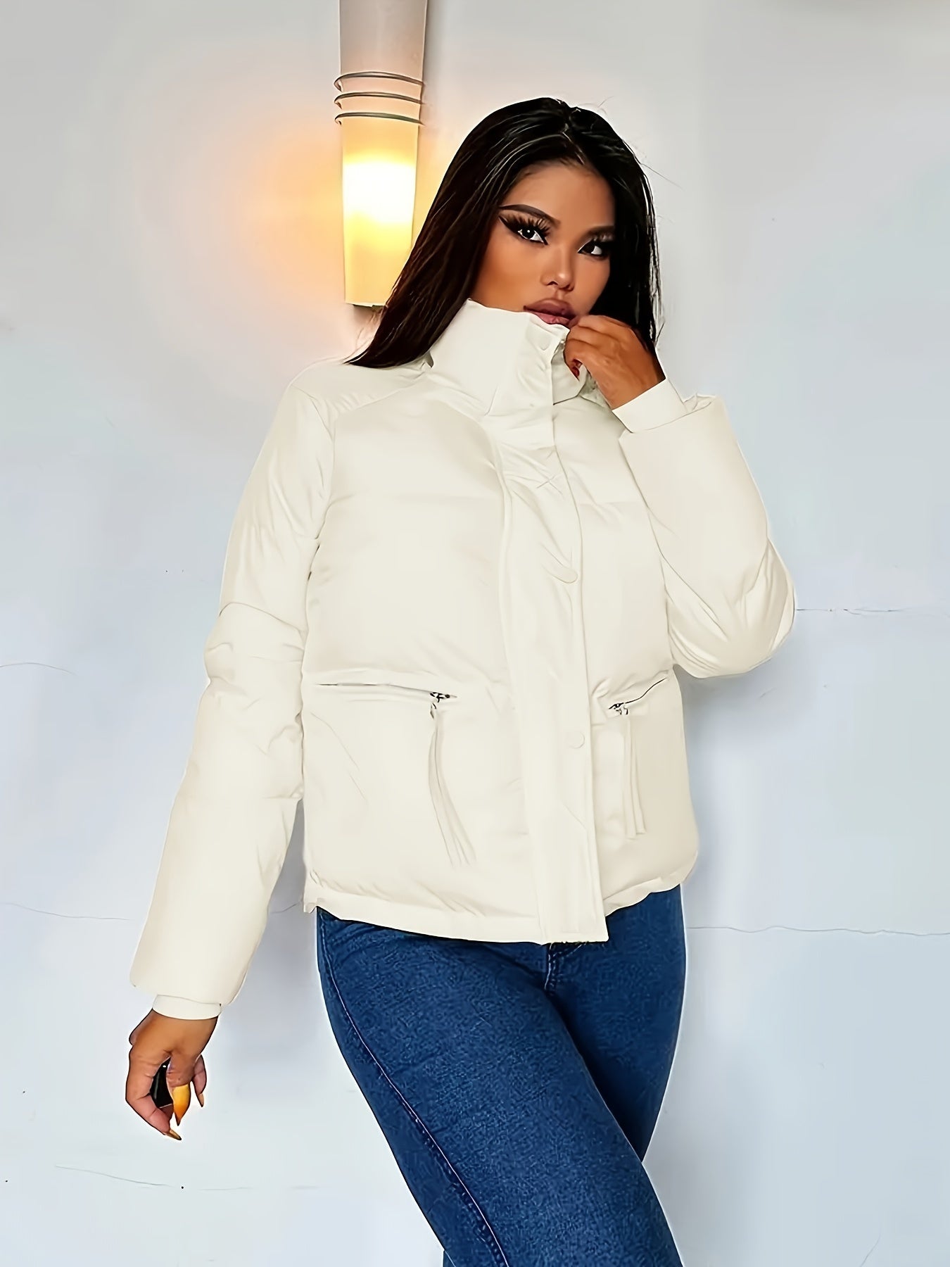 Lässige kurze Winterjacke mit Reissverschluss für Damen |  Ideal für den Winter