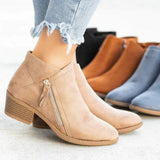 Harriet | Elegante Veloursleder-Stiefeletten mit niedrigem Blockabsatz – Beige