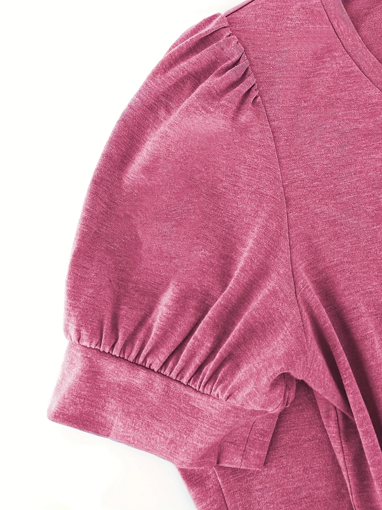 Kizzy – Atmungsaktives T-Hemd Mit Blütenblättern An Den Ärmeln