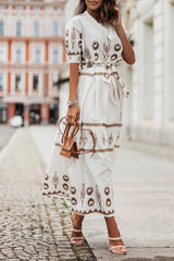 Mia | Damen Boho Gürtel Midi Kleid Dreiviertelarm Geometrisches Muster – Weiß